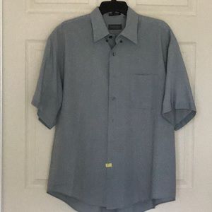 Men’s short sleeved button-down shirt, gray-blue